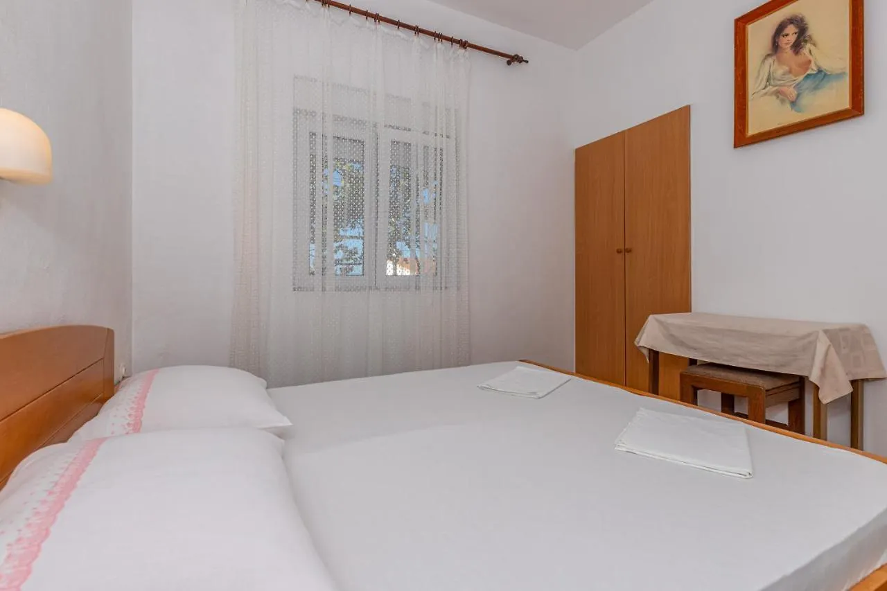 Apartments In Dramalj 41601