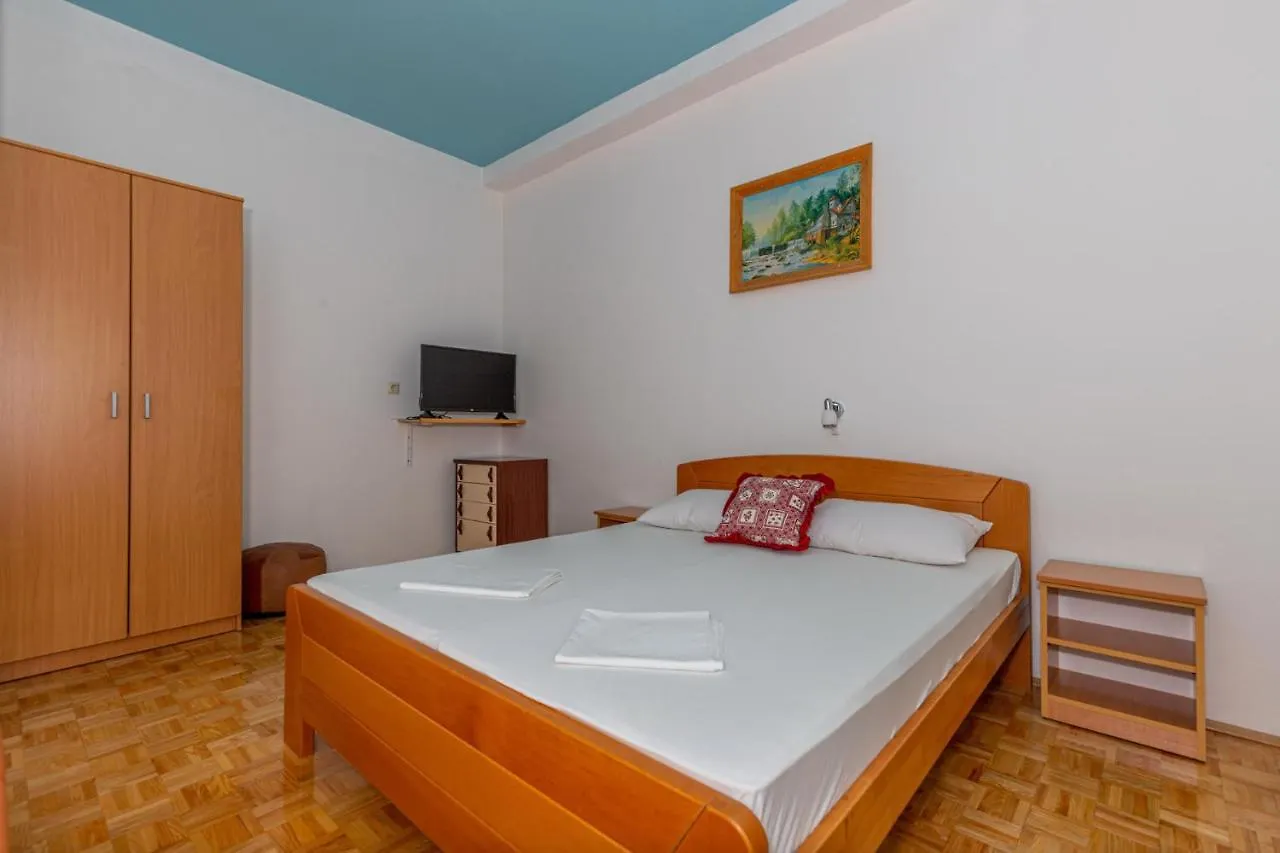 Apartments In Dramalj 41601