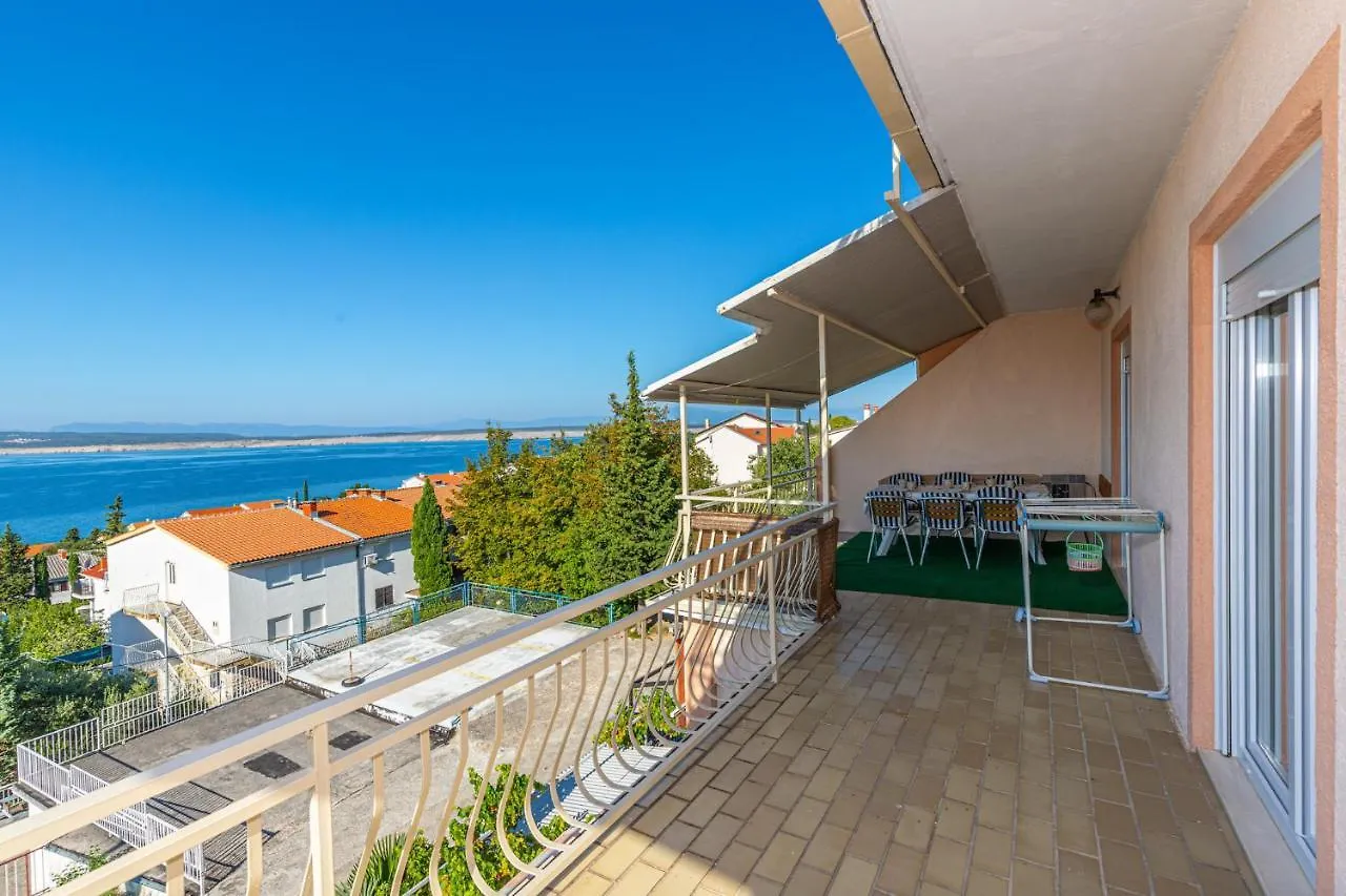 Apartments In Dramalj 41601